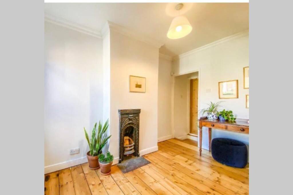 Beautiful Two Bed Victorian Terrace House Villa Norwich Exterior foto